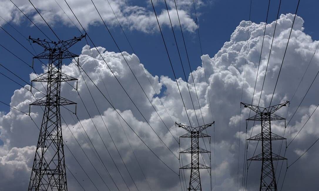Aneel propõe aumento de até 21% nas bandeiras tarifárias da conta de luz