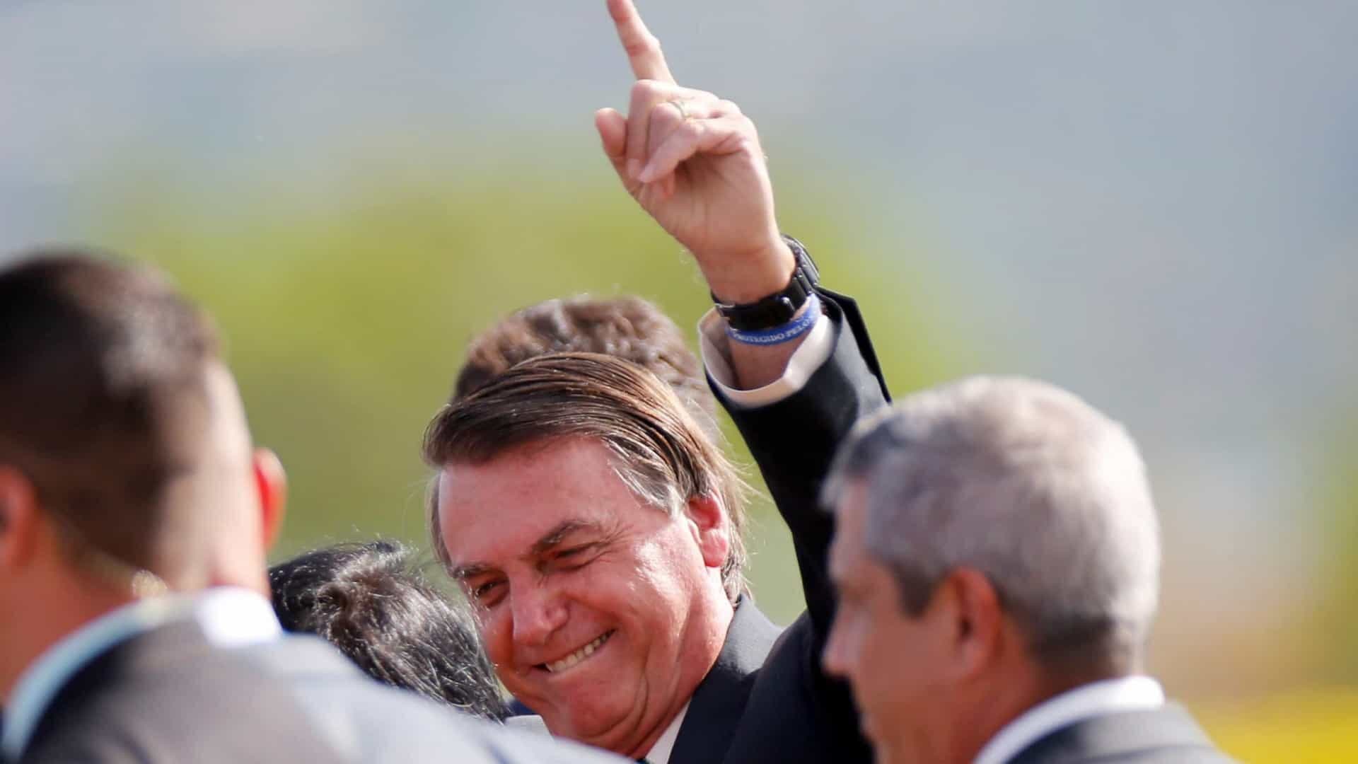 Férias de Bolsonaro custaram mais de R$ 1,2 milhão aos cofres públicos, diz governo