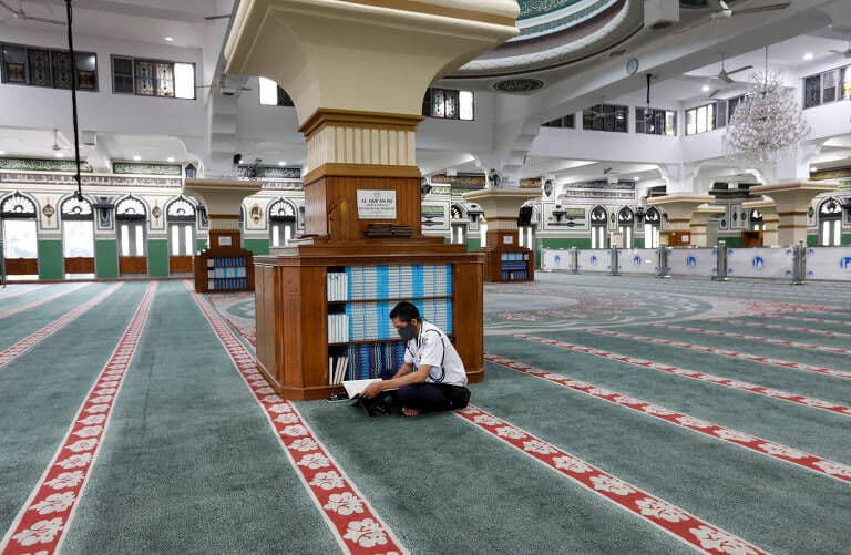 Países muçulmanos iniciam ramadã com medidas para evitar aglomerações