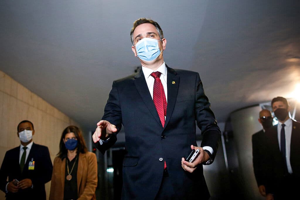 Pacheco oficializa criação de CPI da Covid no Senado após decisão de ministro do Supremo