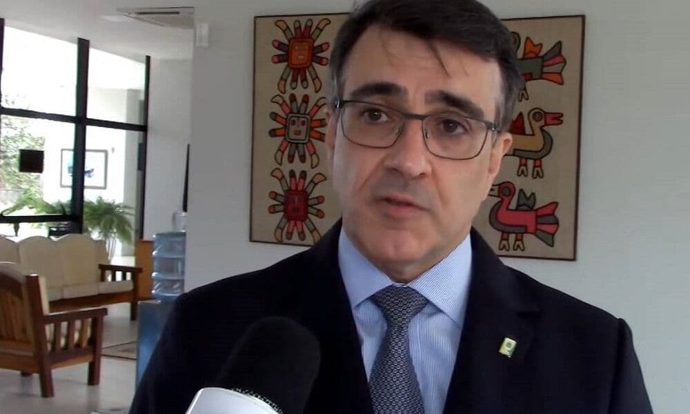 Não há problema político com a China que atrapalhe produção de vacinas, diz chanceler