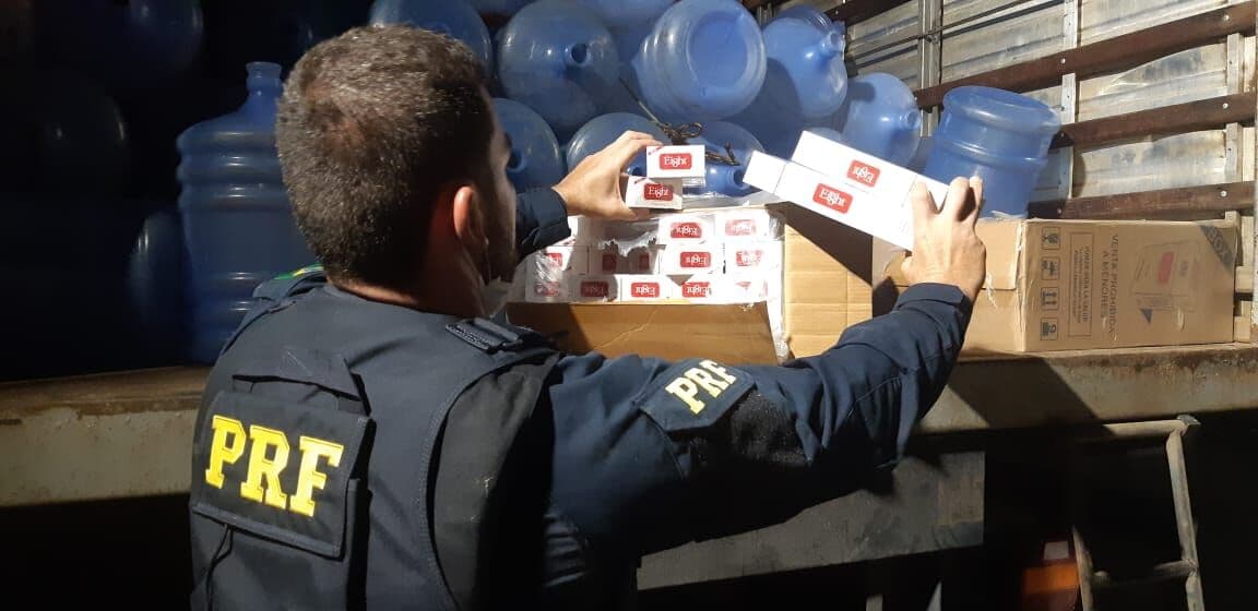 Carga com 250 mil maços de cigarros contrabandeados é apreendida na Paraíba