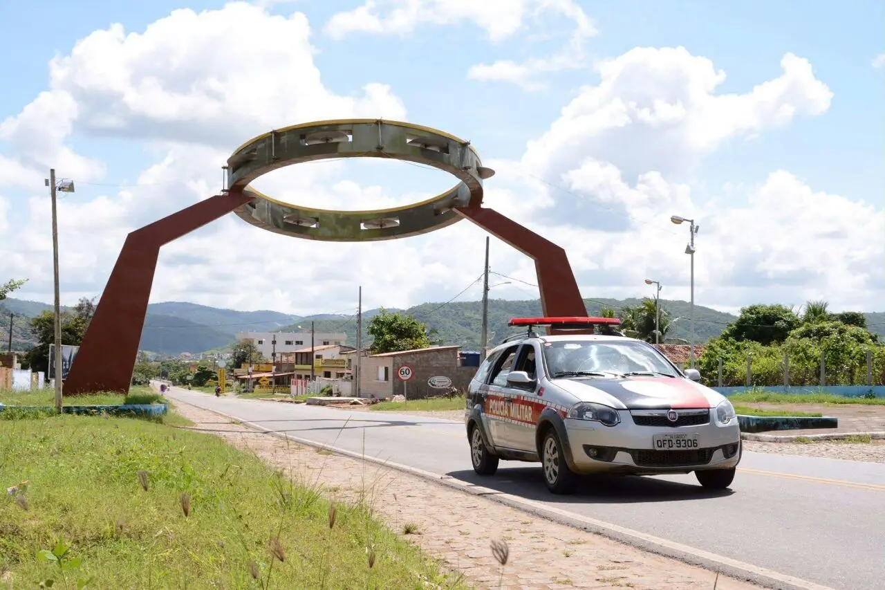 Prefeitura de Alagoa Grande obriga uso de máscara e multa de R$ 200 será aplicada a quem descumprir