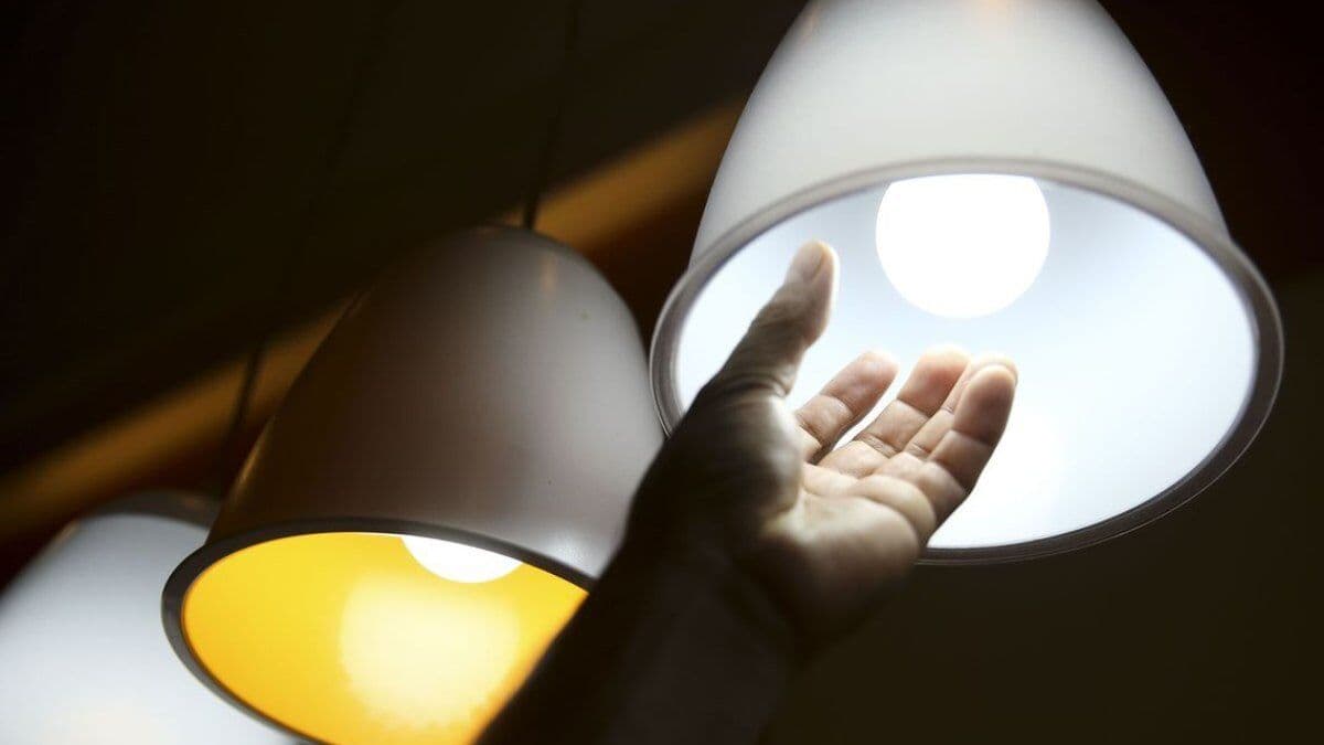 Conta de luz poderá ter aumento de até 20% em julho