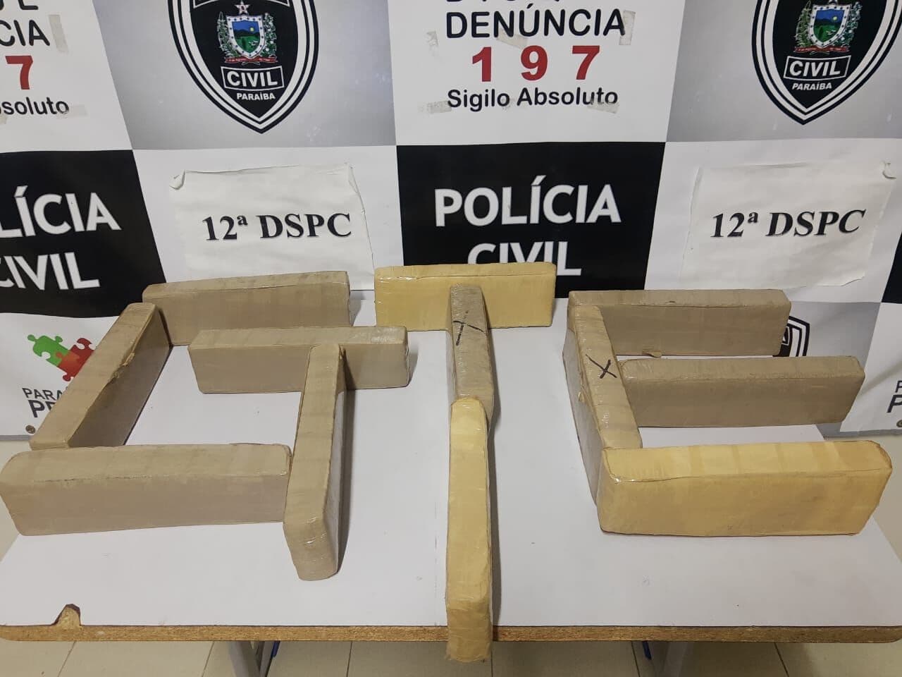 Polícia Civil prende três pessoas e apreende mais de 10 Kg de drogas em Barra de Santa Rosa