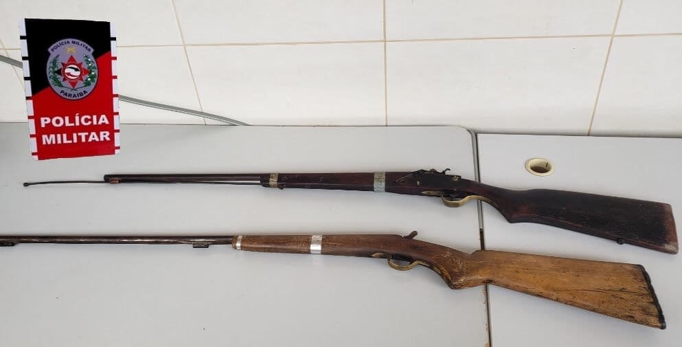 Jovens são presos e polícia apreende armas e munições em Patos
