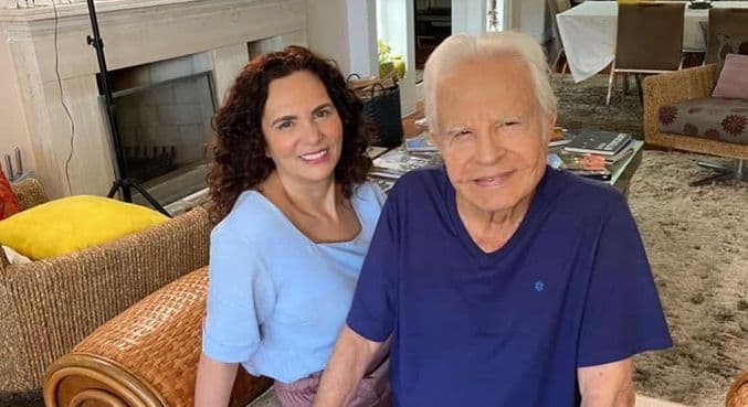 Mulher de Cid Moreira rebate filho adotivo: 'Não foi abandonado'