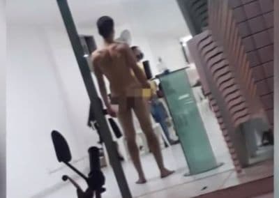 Homem é detido após andar nu e invadir uma igreja evangélica em Campina Grande