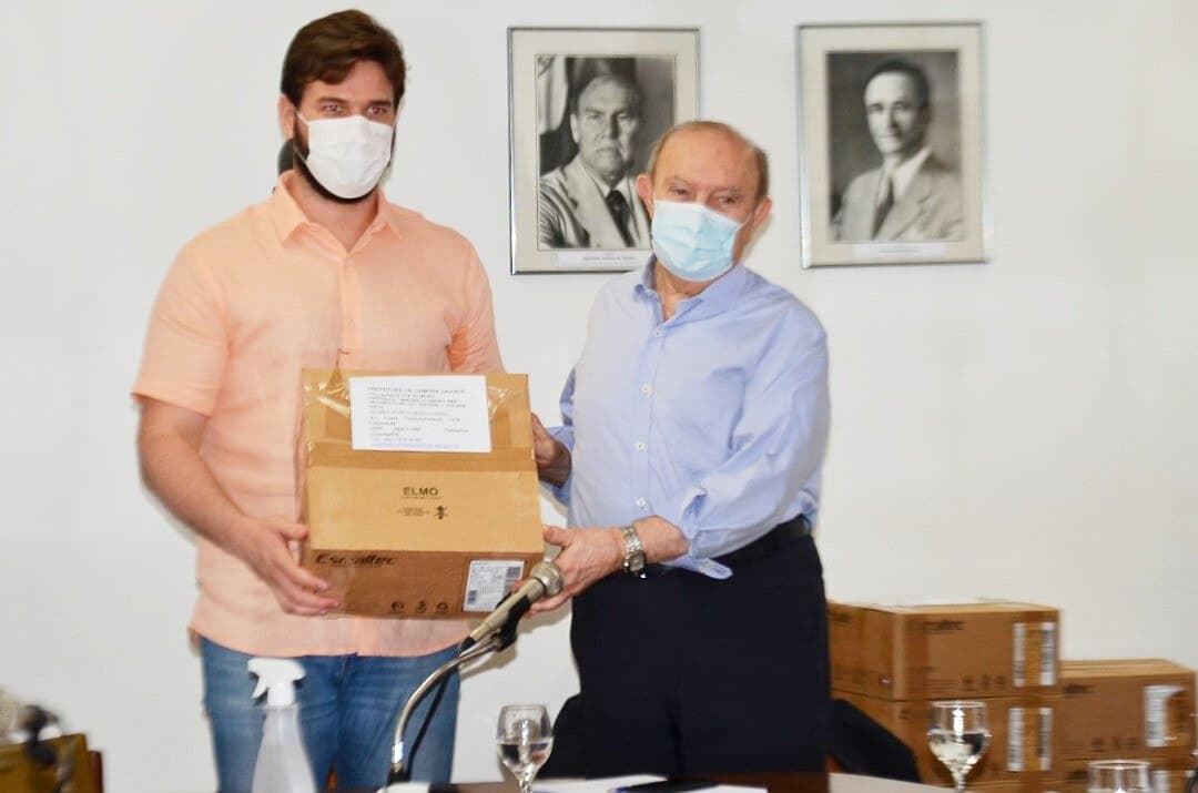 Fiep doa 15 aparelhos de respiração não invasiva para pacientes de covid-19 em Campina Grande