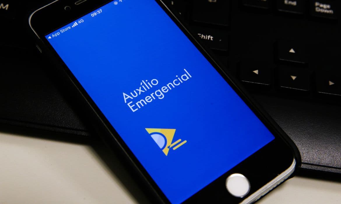 Caixa paga nesta quarta-feira auxílio emergencial a nascidos em outubro