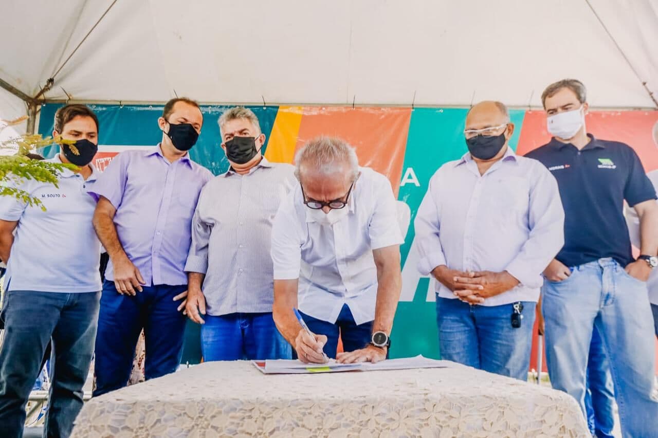 Prefeitura de João Pessoa atende demanda esperada há anos no Geisel e inicia construção da rotatória do Campo do Santos