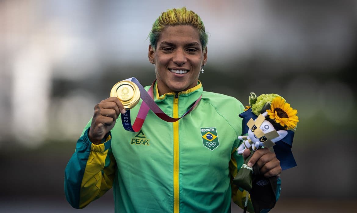 Com ouro de Ana Marcela, natação brasileira chega a 17 medalhas em Olimpíadas