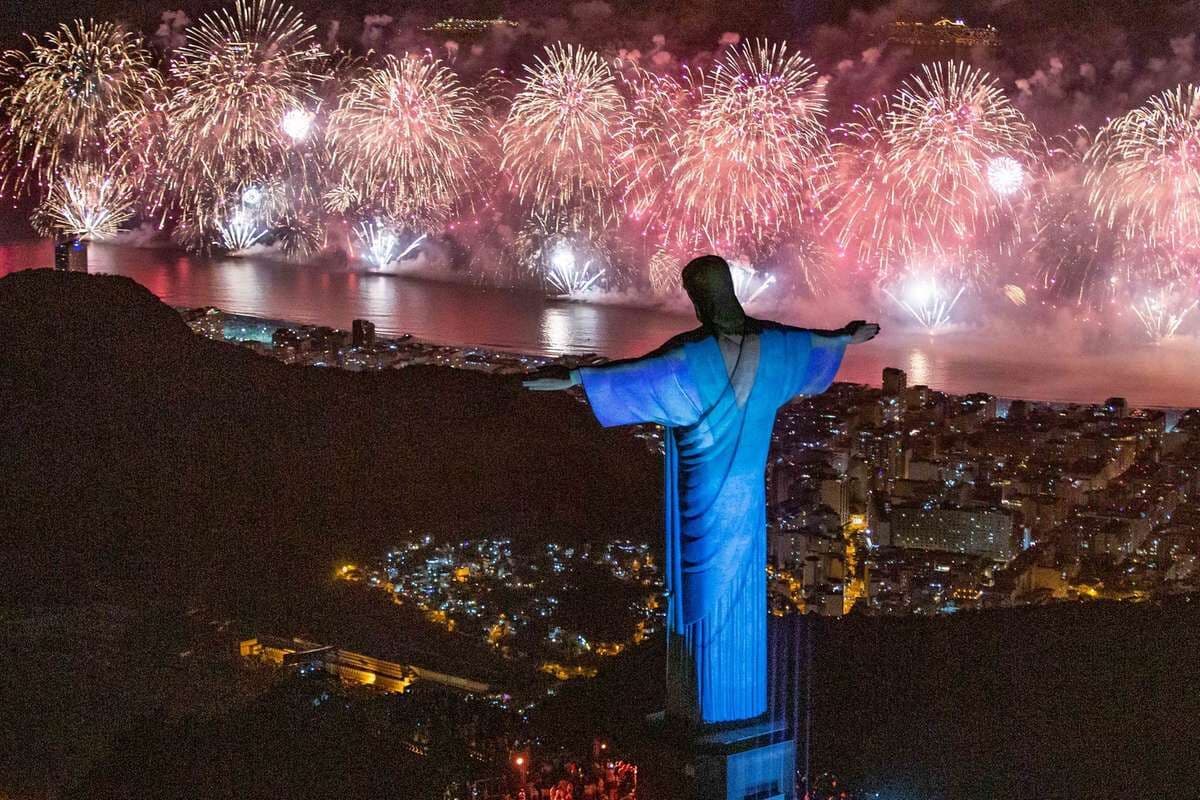 Rio deve ter 13 palcos no Réveillon e abre pré-reservas para o Carnaval