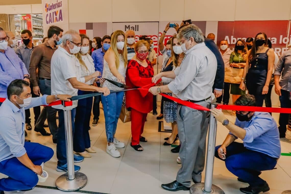 Cícero Lucena e João Azevêdo participam de inauguração de loja do Programa do Artesanato Paraibano na Ferreira Costa