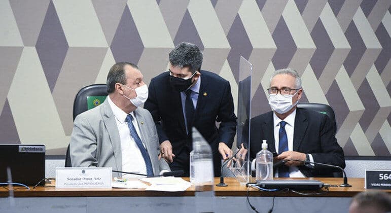 CPI vai propor indiciamento de Bolsonaro por charlatanismo