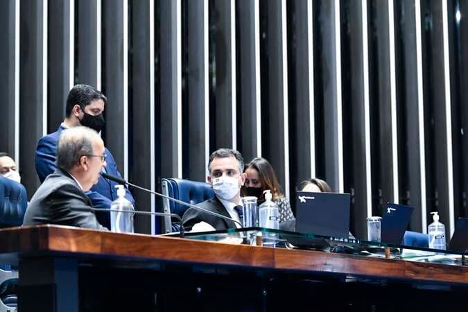 Senado aprova projeto que suspende prova de vida do INSS até o fim do ano
