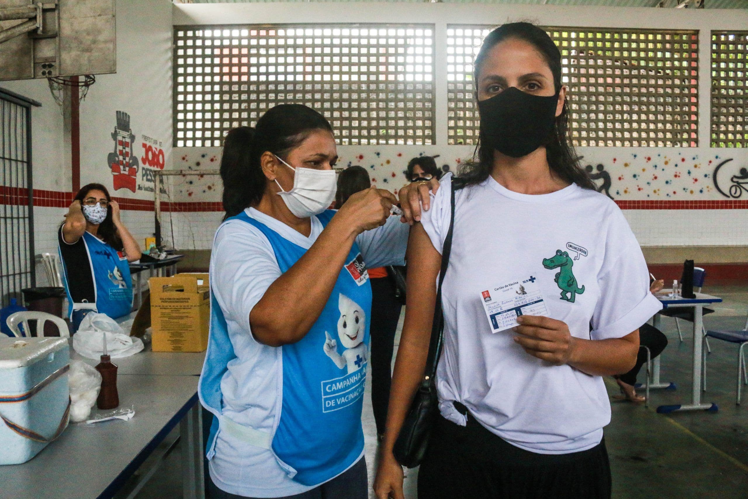 Mutirão da Prefeitura já imunizou mais de 44 mil pessoas e grupo 33+ já começou a ser vacinado