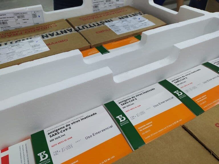 Paraíba tem dois lotes de CoronaVac suspensos pela Anvisa e Secretaria de Saúde orienta reservar doses até segunda ordem da Agência