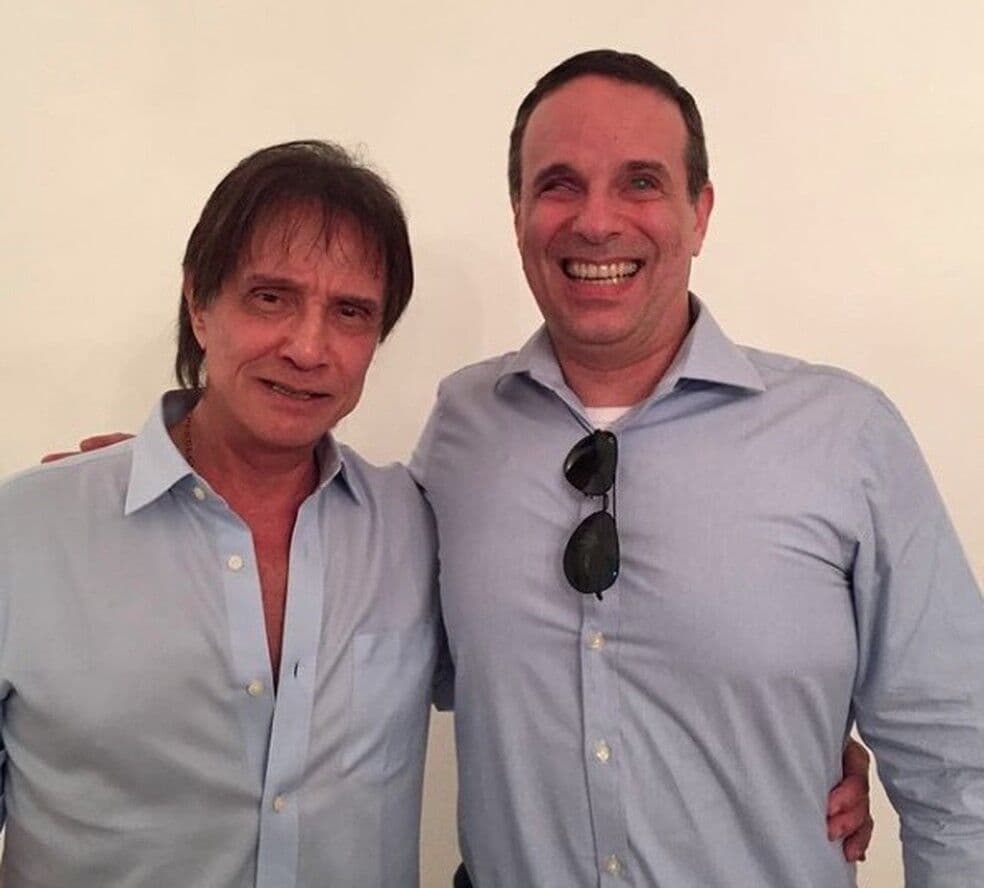 Dudu Braga, filho de Roberto Carlos, morre aos 52 anos em São Paulo