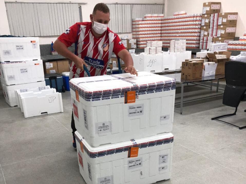 Mais de 150 mil doses de vacinas contra Covid-19 são distribuídas nesta quarta-feira para municípios da Paraíba