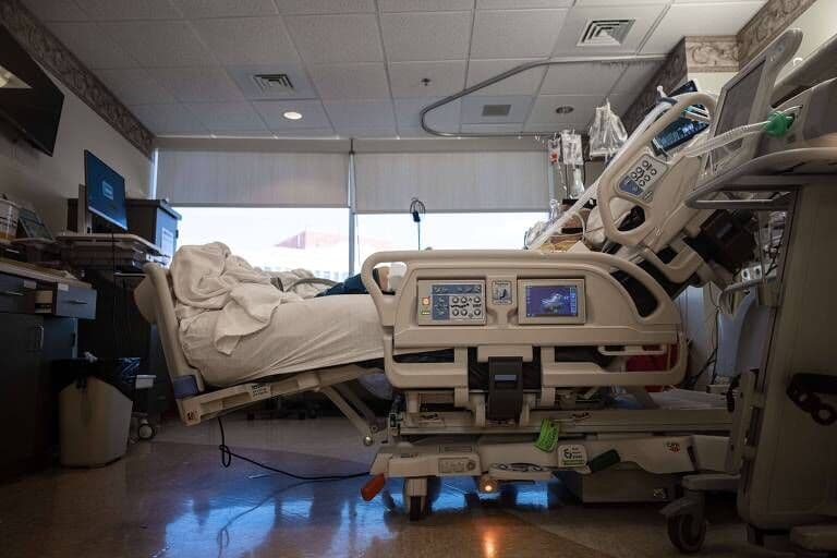 Americano morre após ter vaga em UTI negada em 43 hospitais sobrecarregados pela Covid