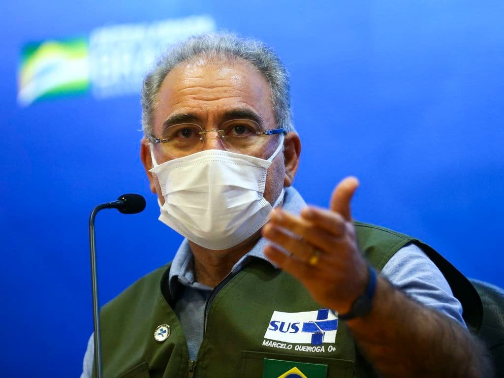 Queiroga convoca brasileiros a tomar segunda dose da vacina