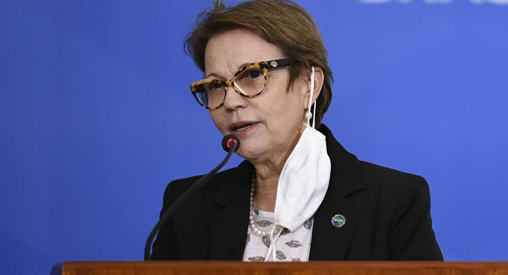 Ministra Tereza Cristina testa positivo para a Covid-19