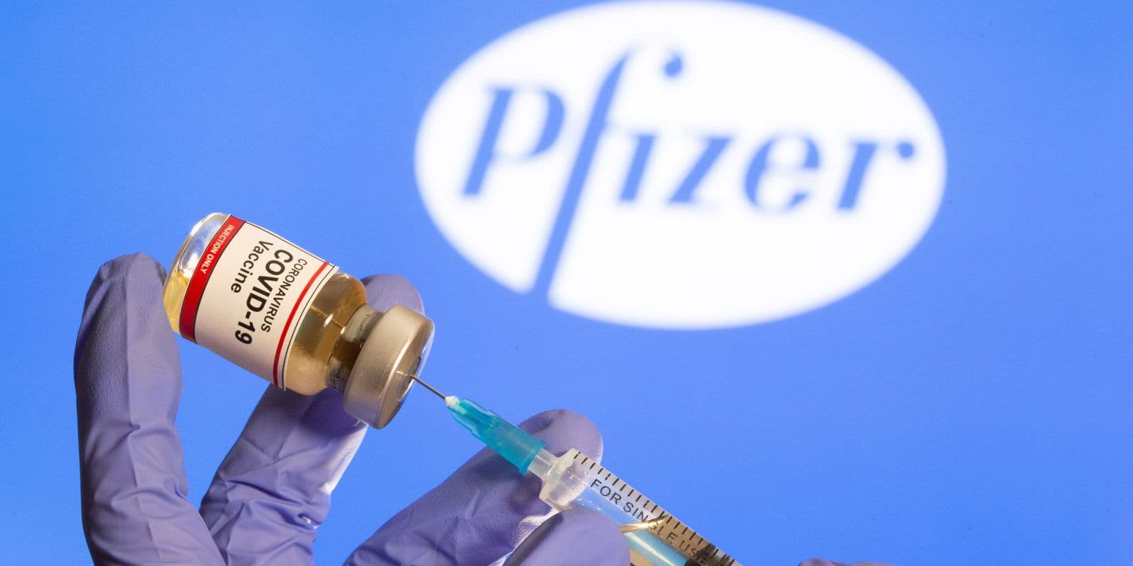 Pfizer avança em estudo de remédio oral contra Covid