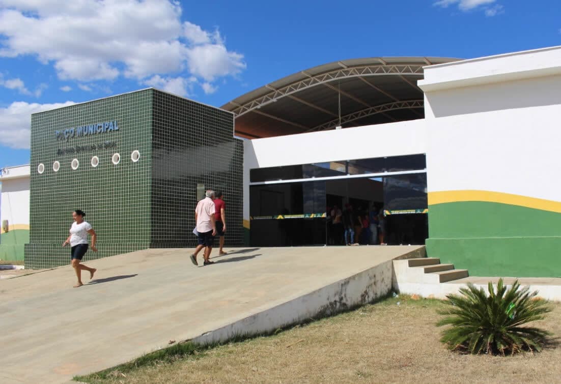 Ex-prefeita de Joca Claudino e sete ex-auxiliares são condenados por recebimento indevido de diárias