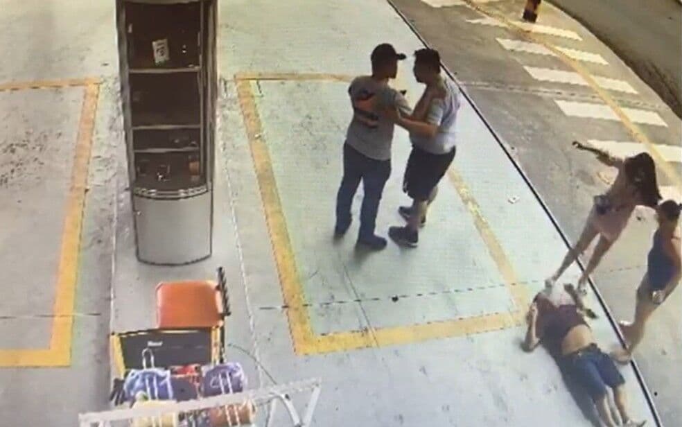 Motorista de aplicativo é espancado após briga com cliente