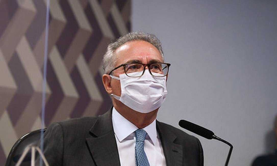 Renan Calheiros apresenta relatório final da CPI da Covid