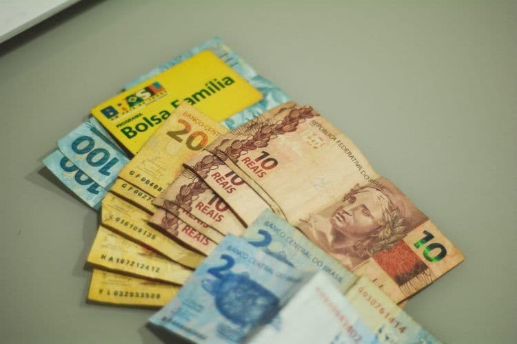Auxílio Brasil ainda aguarda aprovação, mas coordenação em João Pessoa orienta beneficiários a manter cadastro atualizado