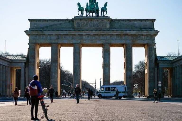 Saiba o que os 27 países da União Europeia exigem atualmente dos turistas brasileiros