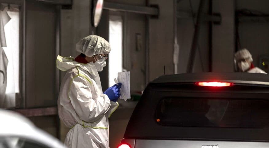 Áustria vai confinar não vacinados contra Covid-19 após aumento de casos da doença