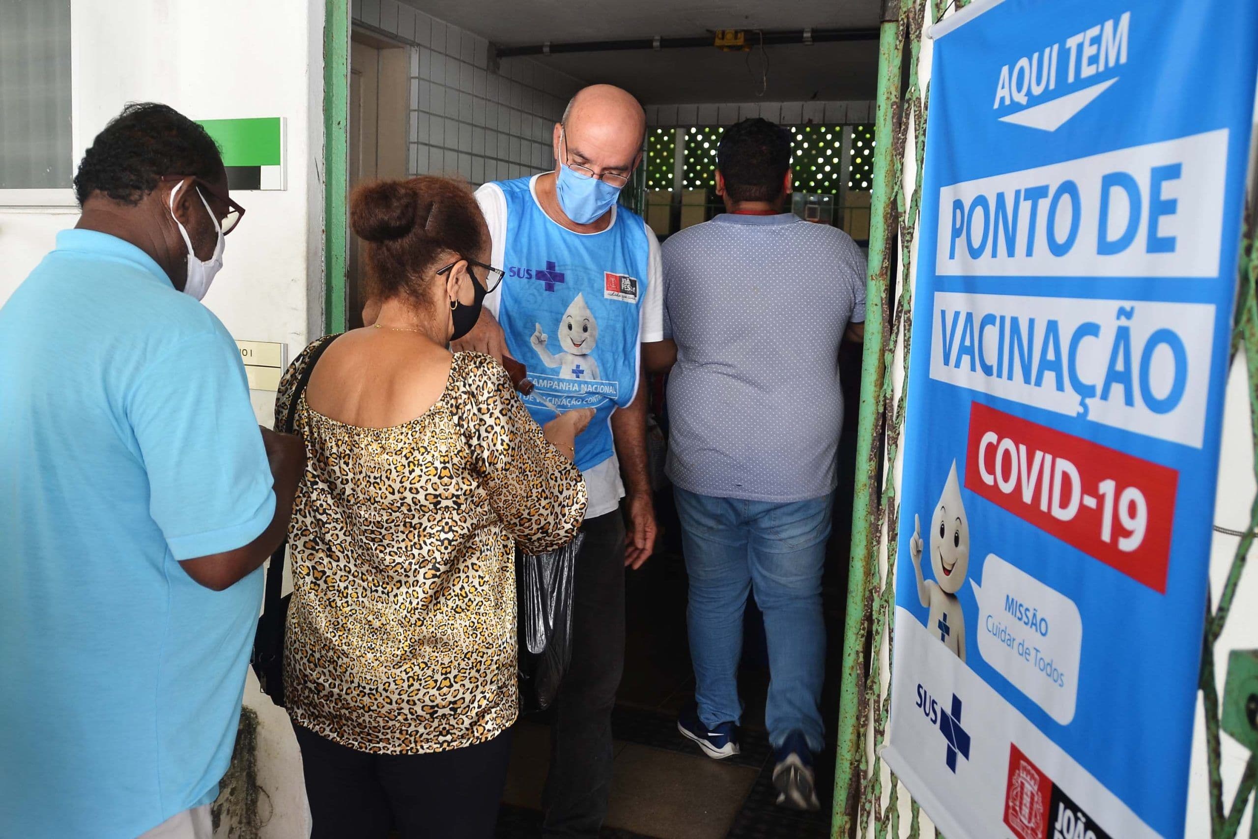 Falta de vacinas para idosos em João Pessoa foi consequência de recomendação do Ministério da Saúde, diz secretária executiva de saúde