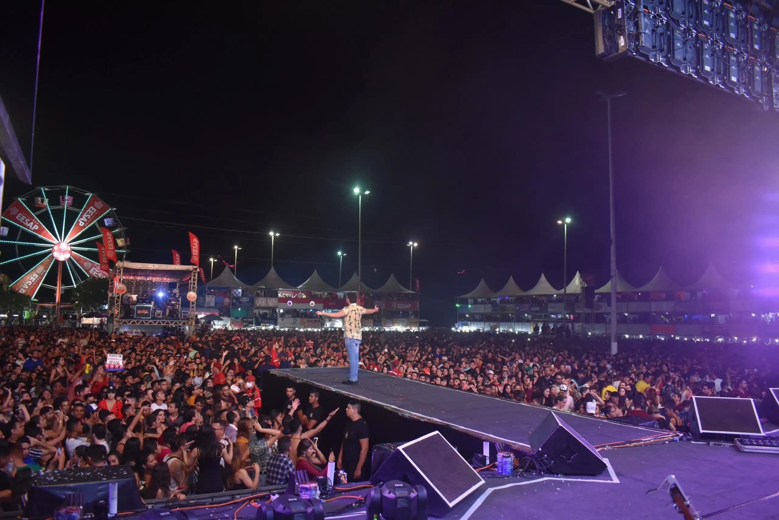 Ministério Público recomenda que prefeito de Guarabira cancele Festa da Luz pela "impossibilidade de se manter o distanciamento"