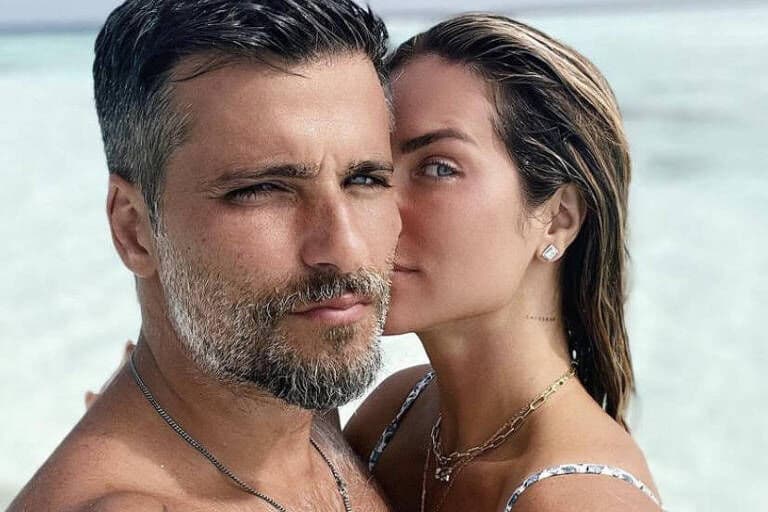 Bruno Gagliasso e Giovanna Ewbank exploram as Maldivas em iate de R$ 68 mi