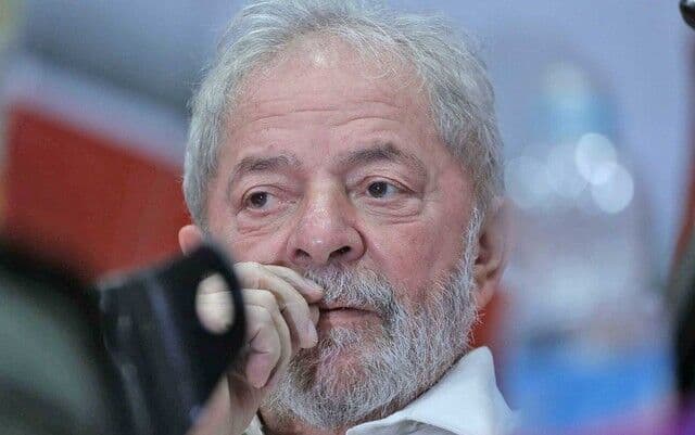 Lula vê Brasil encalacrado e cobra aliados na trincheira de sua campanha em 2022