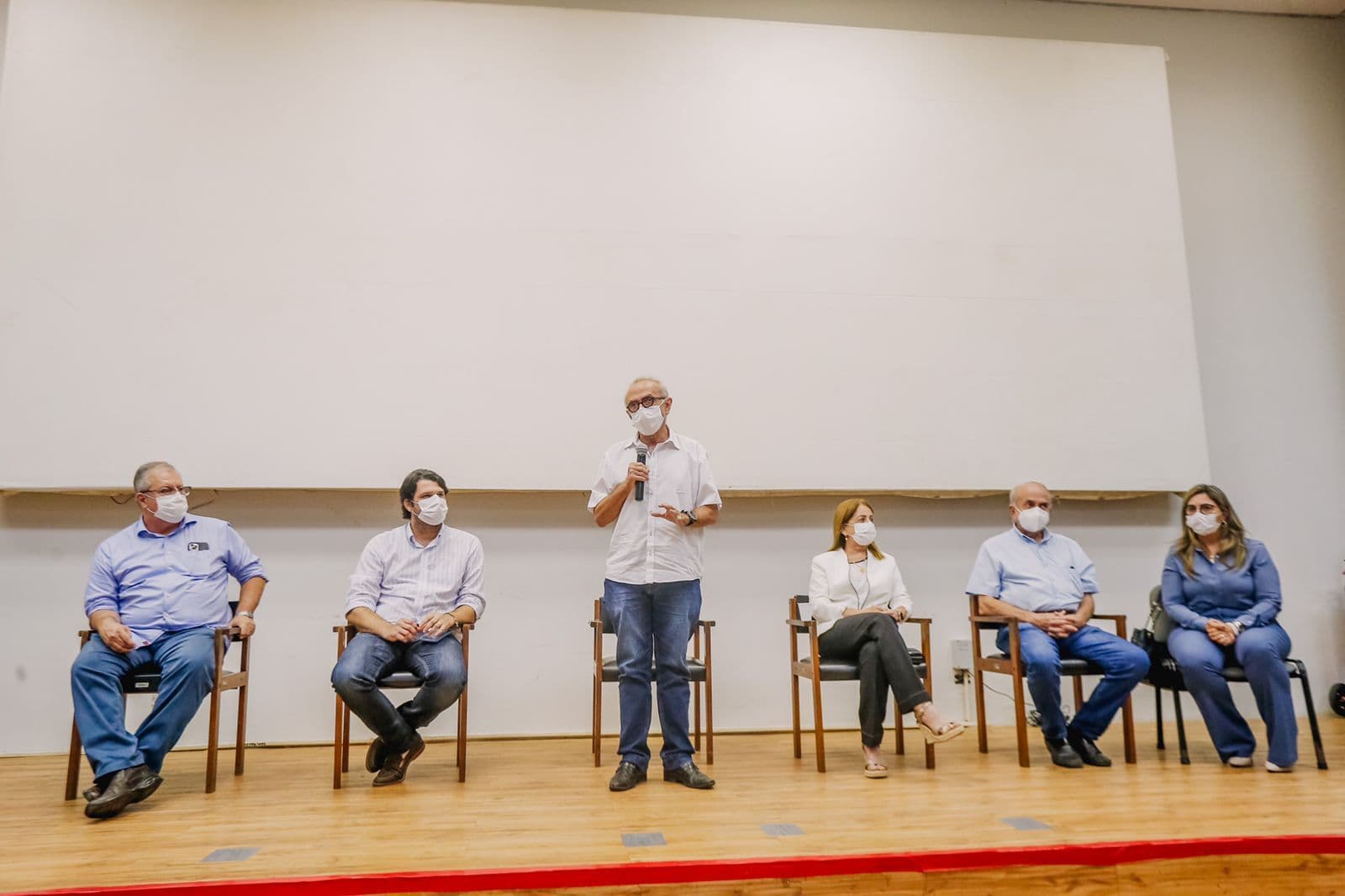 Cícero Lucena empossa Margareth Diniz como nova secretária de Saúde de João Pessoa