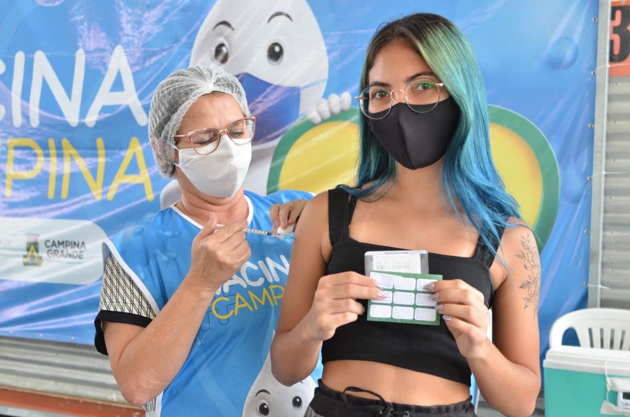 Campina Grande dá início a vacinação contra a Covid-19 de adolescentes de 13 anos sem comorbidades