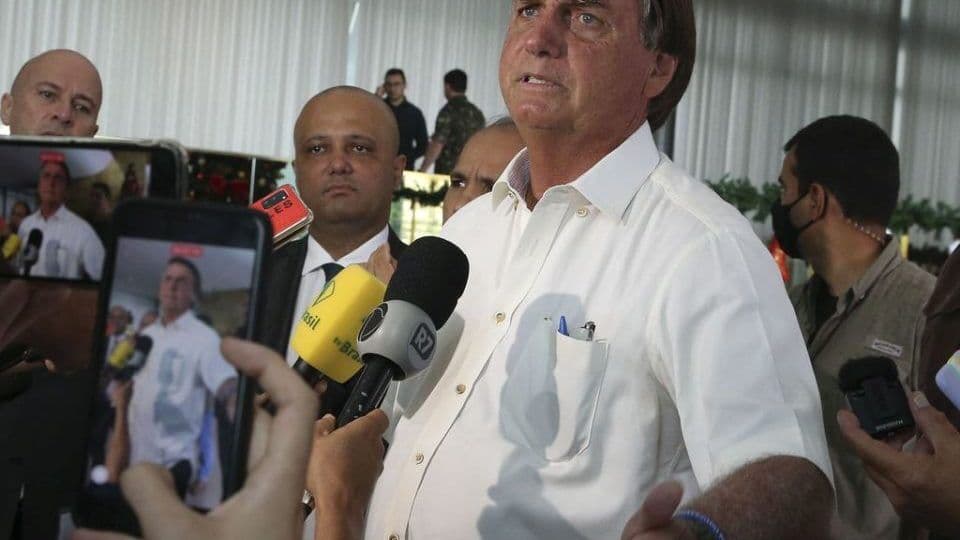 'Não tá havendo morte de criança que justifique algo emergencial', diz Bolsonaro