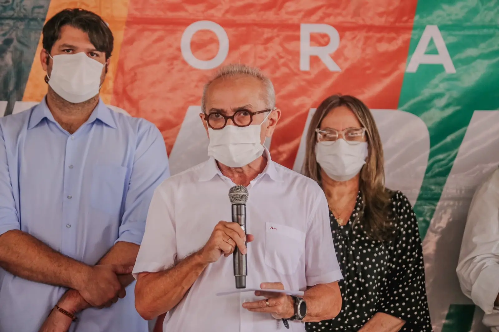 Cícero Lucena assina ordem de serviço para reforma de escola em João Pessoa