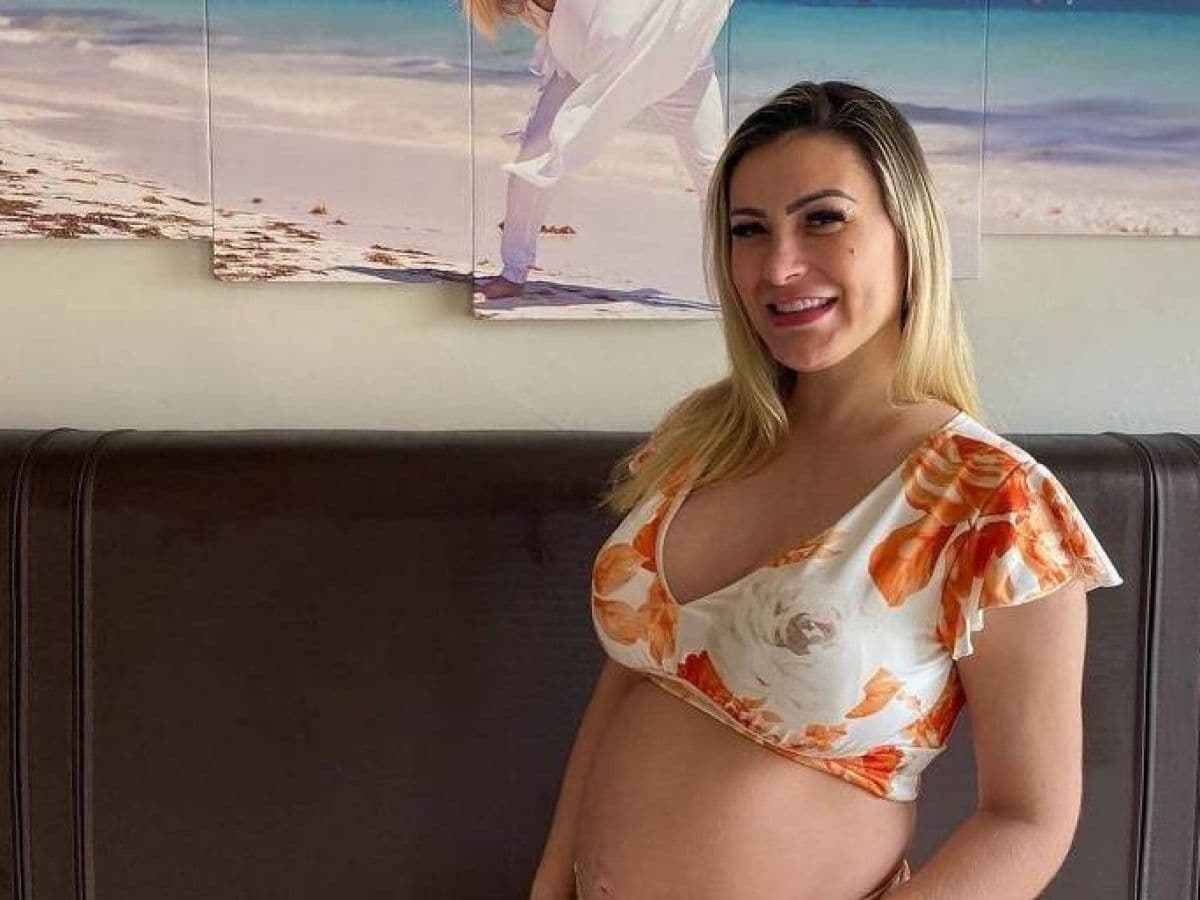 'Me achava feia, gorda, inchada', diz Andressa Urach sobre gravidez
