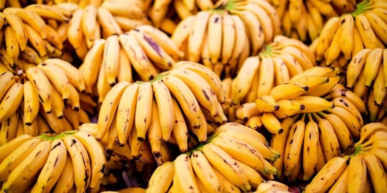 Preço da banana pacovan tem variação de 352,67% em supermercados e mercados públicos de João Pessoa