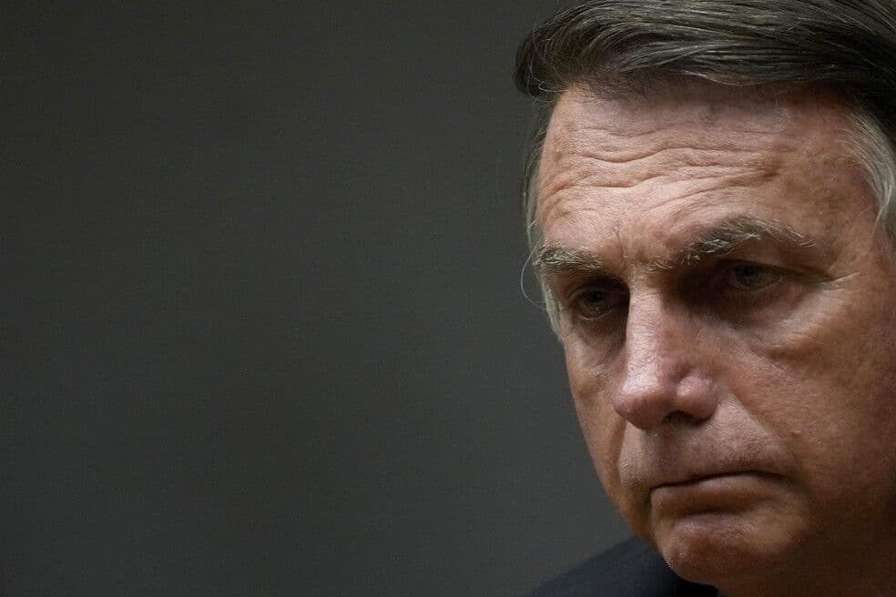 Bolsonaro se diz surpreso com 'carta agressiva' de Barra Torres