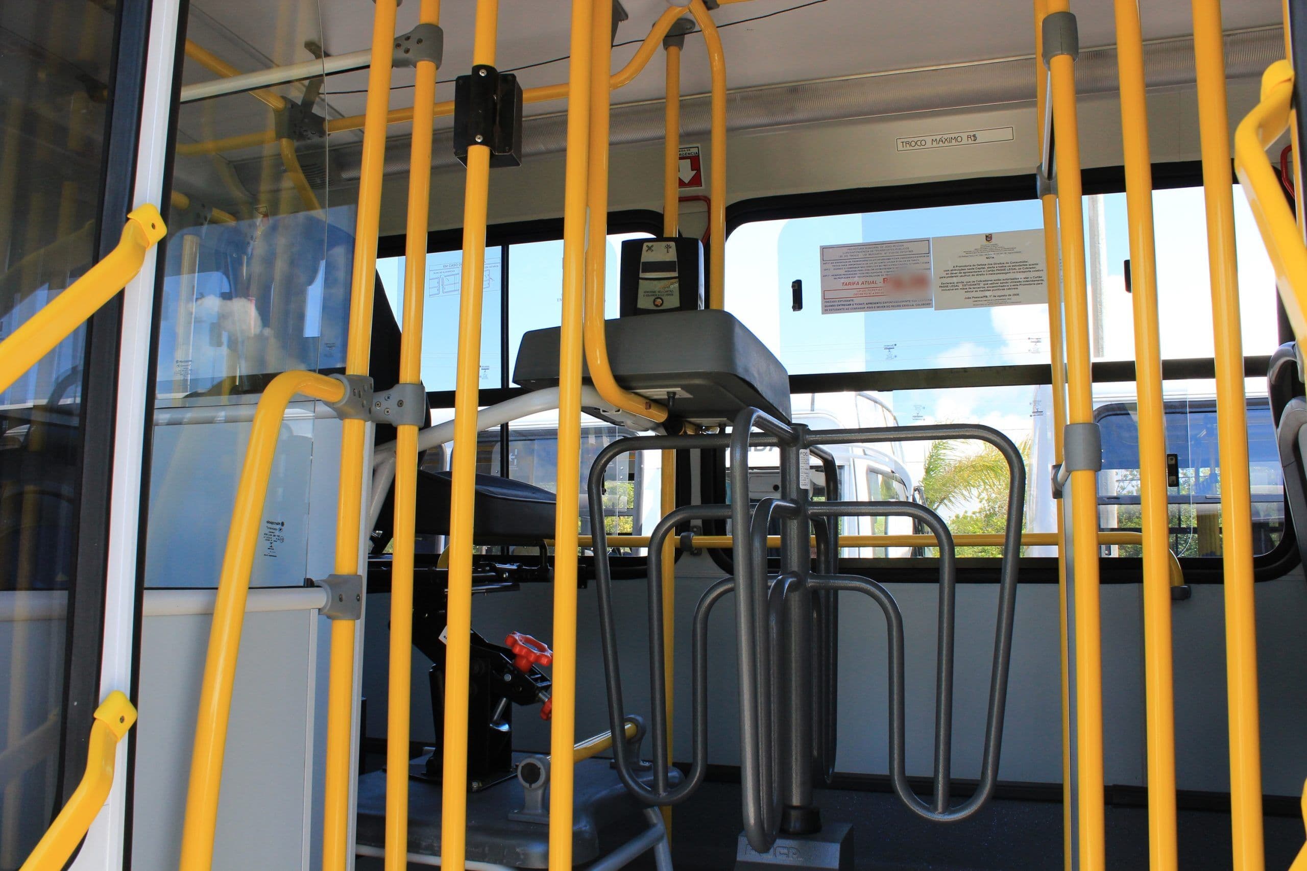 Sindicato e órgãos públicos definem data de pagamento dos motoristas e anunciam fim da greve dos ônibus
