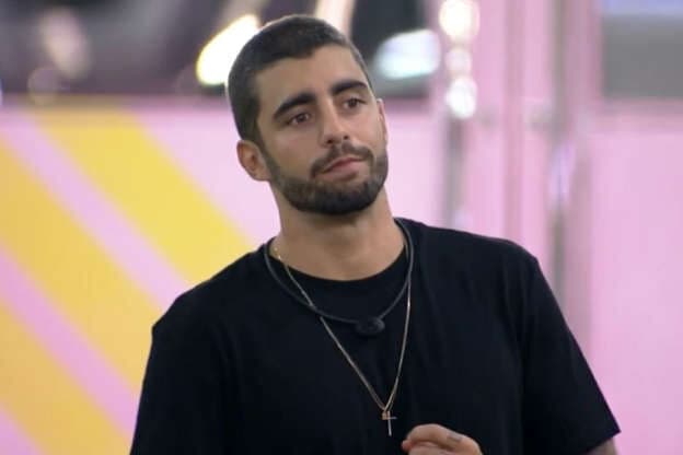 Pedro Scooby diz que contou para Piovani que entraria no BBB 22
