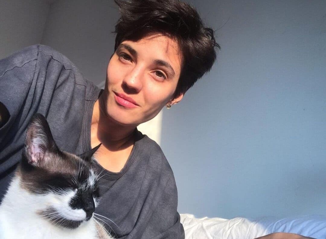 Ex de Camila Pitanga, Beatriz Coelho é levada à delegacia por fazer topless