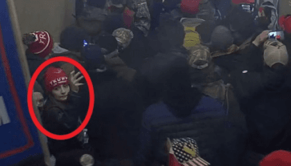 Brasileira é presa nos Estados Unidos por ter participado de invasão do Capitólio