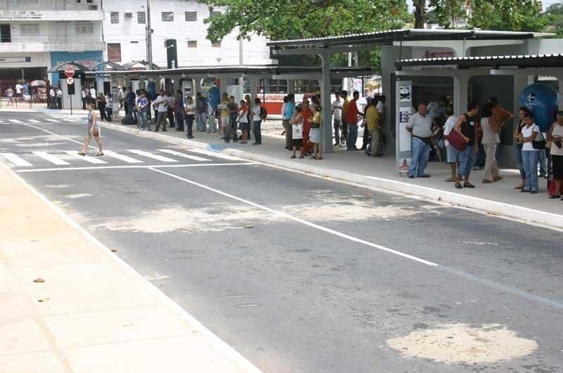 Ataque a tiros deixa três pessoas feridas no Terminal de Integração do Varadouro, em João Pessoa